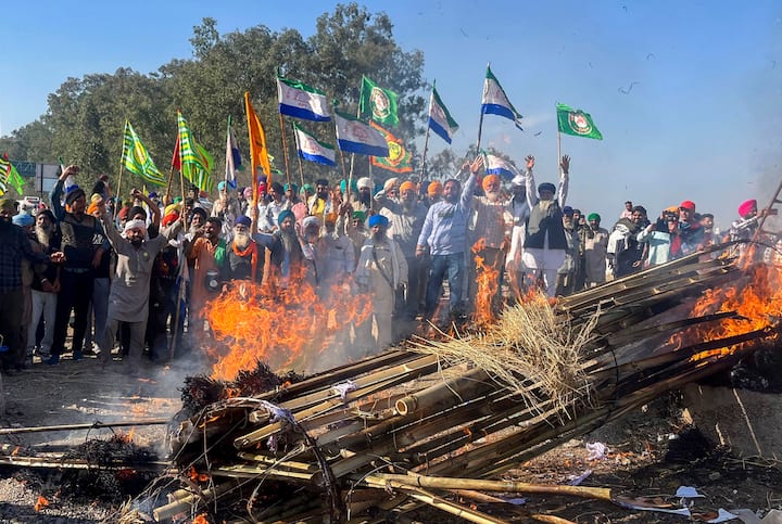 किसान चाहते हैं कि एमएसपी को कानूनी रूप से लागू किया जाए ताकि उन्हें अपनी फसलों के लिए उचित मूल्य मिल सके.  स्वामीनाथन आयोग ने किसानों की आय को दोगुना करने के लिए कई सिफारिशें की थीं. किसान चाहते हैं कि सरकार इन सिफारिशों को लागू करे.