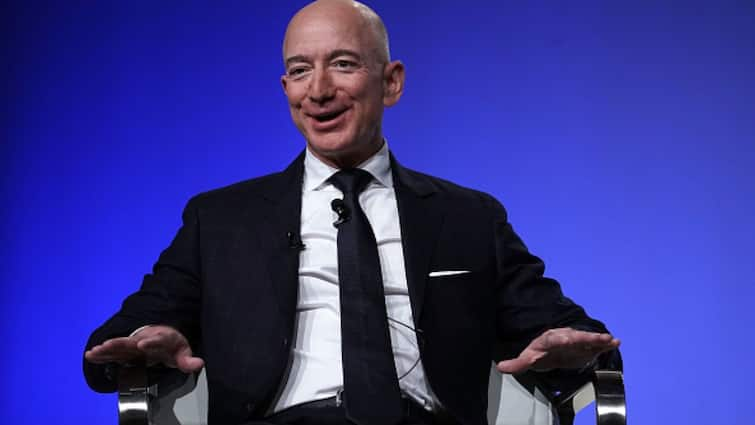 Jeff Bezos Dethrones Elon Musk To Reclaim World's Richest Man Title Jeff Bezos Dethrones Elon Musk To Reclaim World's Richest Man Title