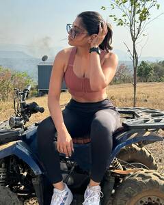 Akanksha Puri : એક્ટ્રેસ આકાંક્ષા પૂરીનો હોટ જિમ લૂક થયો વાયરલ, જુઓ તસવીરો