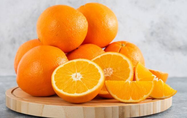 Eat Orange every day during winters know શિયાળાની ઋતુમાં સંતરા ખાવા ખૂબ જ  ફાયદાકારક, આજે જ ડાયેટમાં કરો સામેલ