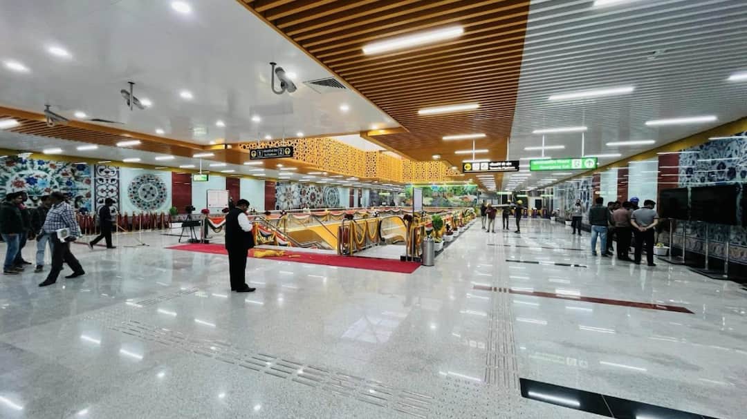 Agra Fort Metro Railway Station name changed to Ambedkar Metro Station Agra Metro के स्टेशन का नाम बदला, अब इस महापुरुष की पहचान से जाना जाएगा स्टेशन