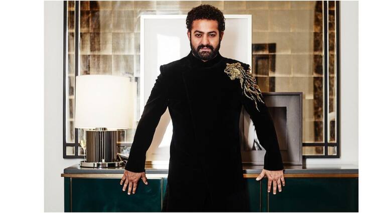 NTR has bigger plans in Bollywood his role in War 2 will continue in YRF Spy Universe NTR War 2: బాలీవుడ్ స్పై యూనివర్స్ లోకి ఎన్టీఆర్ - 'వార్ 2' తర్వాత తారక్ ప్లాన్ ఇదే