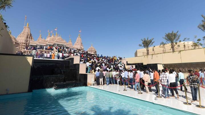 BAPS Hindu Mandir : அபுதாபியில் பிரம்மாண்டமாக திறக்கபட்டுள்ள BAPS இந்து கோவிலுக்கு வரும் பக்தர்கள் மற்றும் பொதுமக்களுக்கு கோவில் நிர்வாகம் முக்கியமான அறிவுரைகளையும் விதிமுறைகளையும் வெளியிட்டுள்ளது.