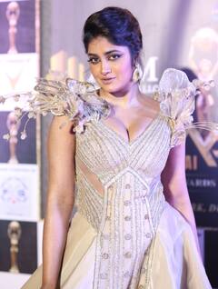 Dimple Hayathi: దుబాయ్‌లో డింపుల్ సందడి - గామా రెడ్ కార్పెట్ మీద మెరుపుల్