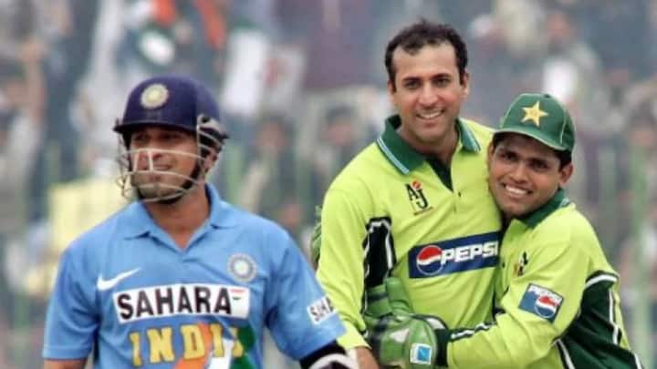 ডানহাতি ব্যাটার ও পার্টটাইম স্পিনার হিসেবে পাকিস্তানের জার্সিতে খেলেছেন আর্শাদ খান। তিনি বর্তমানে সিডনিতে ক্যাব ড্রাইভার হিসেবে দায়িত্ব সামলান।