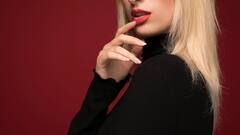 खूबसूरत दिखने के लिए करती हैं आप भी लिपस्टिक का ज्यादा इस्तेमाल तो जानें नुकसान