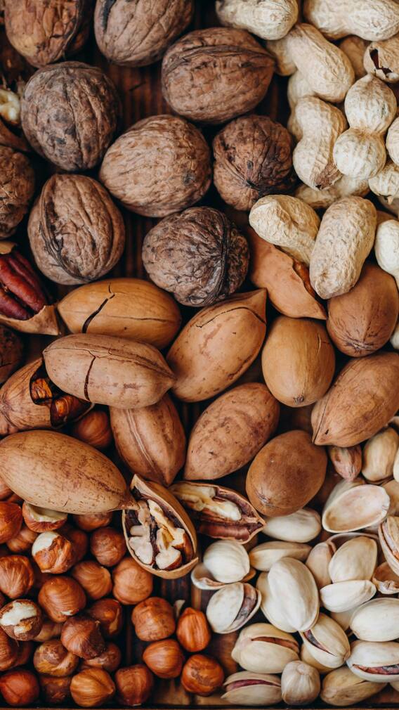 బరువు వేగంగా తగ్గాలంటే ఈ నట్స్ తినాలి