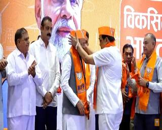 BJP 2024: કોંગ્રેસના 3 કદાવર નેતાએ કર્યા કેસરિયા, અર્જૂન-અંબરીશને પાટીલે પહેરાવ્યો બીજેપીનો ખેસ