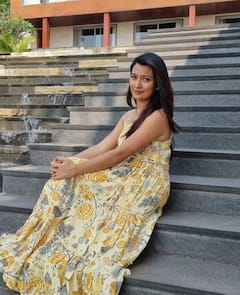 Yash Wife Pics: बेहद खूबसूरत हैं साउथ के सुपरस्टार यश की वाइफ राधिका पंडित, तस्वीरें देख आप भी हो जाएंगे फिदा