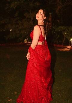 Sara Tendulkar: ਸਾਰਾ ਤੇਂਦੁਲਕਰ ਬਣੀ ਲਾਲ ਪਰੀ, ਤਸਵੀਰਾਂ ਤੋਂ ਫੈਨਜ਼ ਨਹੀਂ ਹਟਾ ਪਾ ਰਹੇ ਨਜ਼ਰਾਂ, ਵੇਖੋ ਖੂਬਸੂਰਤ ਝਲਕ