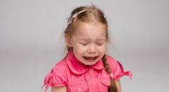 Parenting tips: ਰੋਂਦੇ ਹੋਏ ਬੱਚੇ ਨੂੰ ਸ਼ਾਂਤ ਕਰਨ ਲਈ ਅਪਣਾਓ ਇਹ ਤਰੀਕੇ, ਮਿੰਟਾਂ ‘ਚ ਕੰਮ ਕਰੇਗਾ ਇਹ ਉਪਾਅ