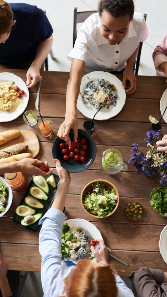 இரவு உணவிற்கு பிறகு இனிப்பு சாப்பிடனுமா..? இவற்றை உண்ணுங்கள்!