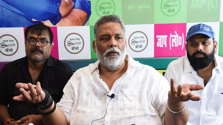 Pappu Yadav will hold rally in purnea regarding Lok Sabha elections 2024 ann Pappu Yadav: कांग्रेस और RJD की राह पर पप्पू यादव, पूर्णिया में रैली कर दिखाएंगे अपनी ताकत, कयासों पर लगाया विराम!