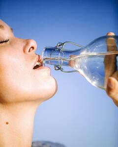 Water Fasting :  वॉटर फास्टिंगचे फायदे आणि तोटे जाणून घ्या !