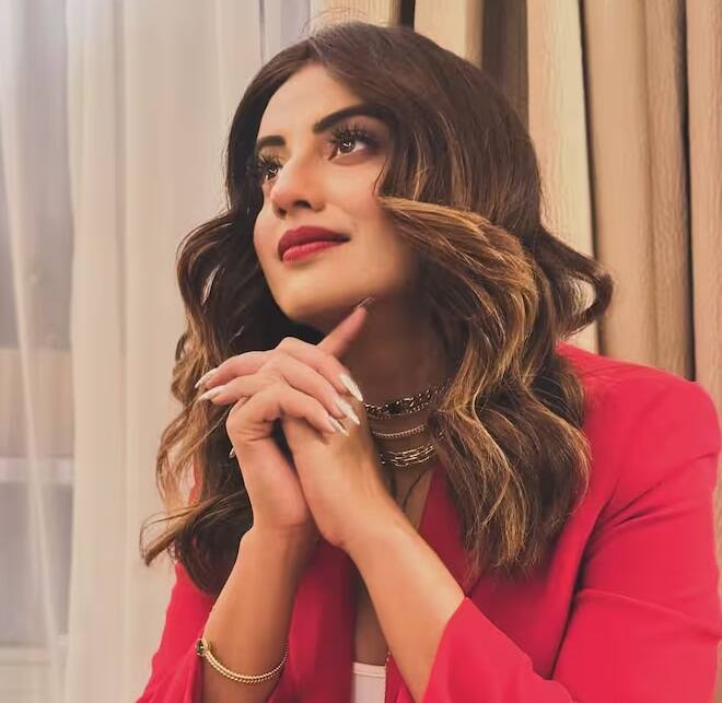 આ પછી એક દિવસ તે નશામાં ધૂત અક્ષરાના ઘરે ગયો અને તેને કહ્યું કે તે સારું નથી કરી રહી. આ પછી તે રોડ ક્રોસ કરતી વખતે અકસ્માતનો ભોગ બન્યો. પવન સિંહે તેના અકસ્માત માટે અક્ષરાને જવાબદાર ગણાવી હતી