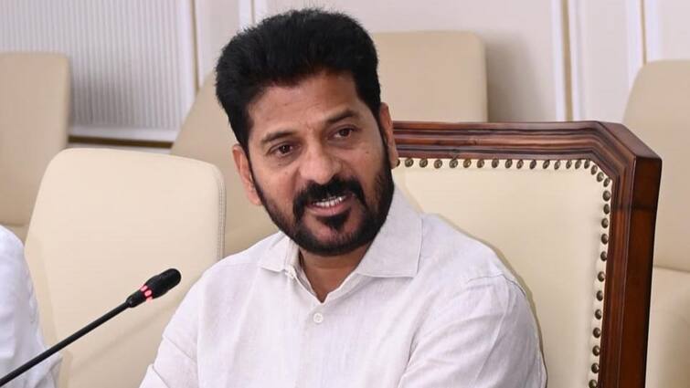 Revanth Reddy set to leave to delhi to attend AICC screening committee meeting Revanth Reddy: రేపు ఢిల్లీకి సీఎం రేవంత్, కాంగ్రెస్ ఎంపీ అభ్యర్థుల్ని ప్రకటిస్తారా?