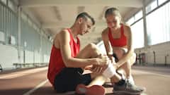 Drinks for Joint Pain : सांधेदुखीमुळे उठणे आणि बसणे अवघड झाले आहे, म्हणून या हेल्दी ड्रिंक्सने लवकर आराम मिळवा !