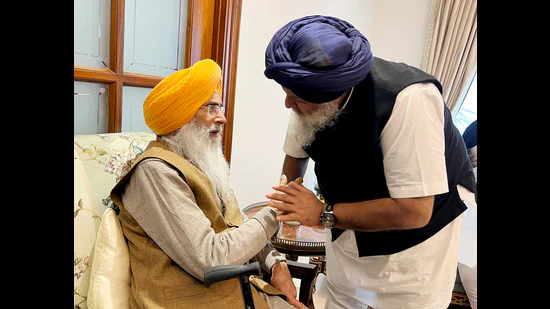 Akali Dal: ਸੁਖਦੇਵ ਢੀਂਡਸਾ ਦੀ ਅਕਾਲੀ ਦਲ 'ਚ ਵਾਪਸੀ 'ਤੇ ਬਾਗੋ ਬਾਗ ਹੋਏ ਪ੍ਰਧਾਨ ਧਾਮੀ, ਬਾਕੀਆਂ ਨੂੰ ਦਿੱਤਾ ਸੁਨੇਹਾ