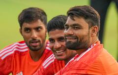 Rinku Singh Salary: একটা সময় সাফাইকর্মীর কাজ পেয়েছিলেন, এখন বছরে কোটিতে উপার্জন করেন!