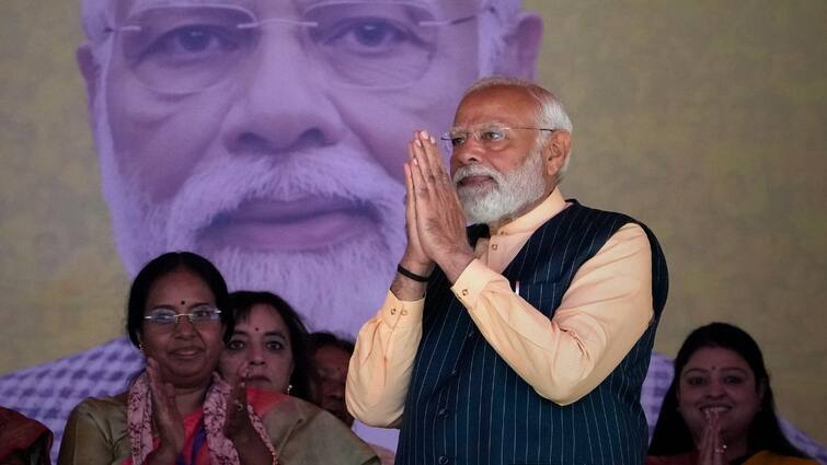 PM Narendra Modi recounted his story remembering Sandeshkhali in west bengal rally PM Modi on Sandeshkhali: 'खाली जेब, कंधे पर झोला लिए जब मैं देश में घूम रहा था,' संदेशखाली को याद कर PM मोदी ने सुनाया बरसों पुराना किस्सा