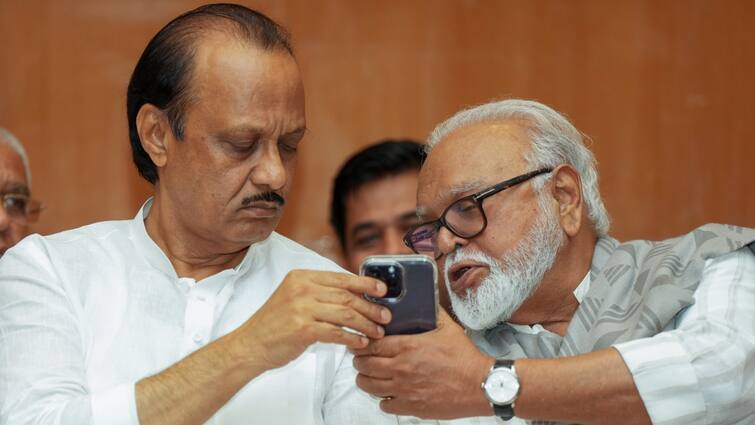 Maharashtra BJP Candidate List Ajit Pawar NCP Chhagan Bhujbal BJP Shiv Sena Meeting for Lok Sabha Election Lok Sabha Election: महागठबंधन में सीट शेयरिंग पर फैसला कब? अजित गुट के विधायक छगन भुजबल बोले- 'जहां NCP की ताकत...'