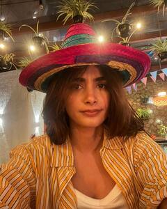 Pooja Hegde Photos : கோவாவில் ரிலாக்ஸ் செய்யும் பீஸ்ட் பட நடிகை பூஜா!