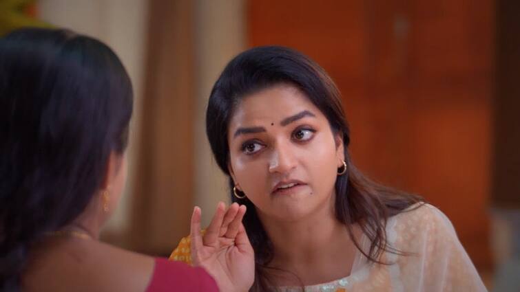Anna Serial: ஷண்முகத்துக்கு தெரிந்த உண்மை! பரணி மீது கோபத்தை கொட்டிய குடும்பம் - அண்ணா சீரியல் இன்றைய எபிசோட் ! zee tamil anna serial march 6th episode update Anna Serial: ஷண்முகத்துக்கு தெரிந்த உண்மை! பரணி மீது கோபத்தை கொட்டிய குடும்பம் - அண்ணா சீரியல் இன்றைய எபிசோட் !