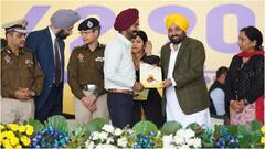 होली से पहले पंजाब के सीएम भगवंत मान का तोहफा, 2487  युवाओं को सौंपा नियुक्ति पत्र