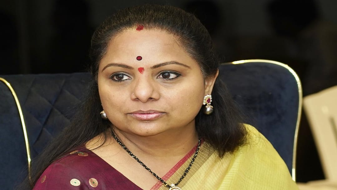 Kavitha Comments: రేవంత్ రెడ్డి బీజేపీతో కలుస్తారు - ఎమ్మెల్సీ కవిత సంచలన వ్యాఖ్యలు Kalvakuntla Kavitha accuses CM Revanth reddy that he joins with BJP Kavitha Comments: రేవంత్ రెడ్డి బీజేపీతో కలుస్తారు - ఎమ్మెల్సీ కవిత సంచలన వ్యాఖ్యలు