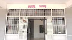 जबलपुर में आंखों में मिर्ची झोंककर 50 लाख रुपये ले गए लुटेरे, तलाश में जुटी पुलिस