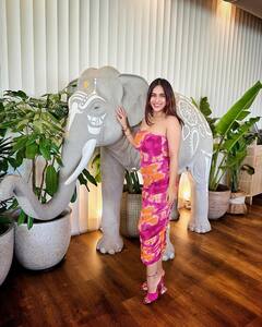 Neha Malik PHOTO: પિંક બોડીકોન ડ્રેસમાં નેહા મલિકનો ક્લાસી અંદાજ, જુઓ તસવીરો