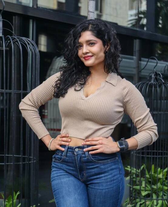 2015 ஆண்டிற்கான சிறந்த நடிகைக்கான சிறப்பு பரிசை இறுதிச்சுற்று  திரைப்படத்திற்காக ரித்திகா சிங் வென்றார்.