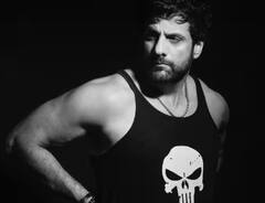 આ એક્ટરે 12 વર્ષમાં આપી 19 ફ્લોપ ફિલ્મો, હવે અક્ષય સાથેની ફિલ્મથી કરશે કમબેક