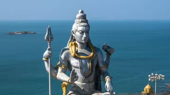 Mahashivratri 2024 : पूरा दिन एनर्जेटिक रहने के लिए व्रत के दिन सुबह खाएं ये खास चीजें Mahashivratri 2024 : पूरा दिन एनर्जेटिक रहने के लिए व्रत के दिन सुबह खाएं ये खास चीजें