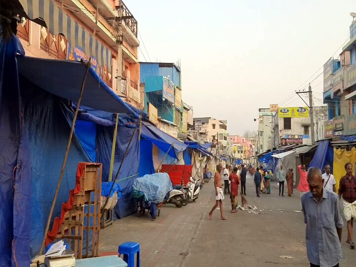 பழனி கிரிவலப் பாதை அடைப்புக்கு எதிர்ப்பு; மலையடிவாரத்தில் கடைகளை அடைத்து வியாபாரிகள் போராட்டம்