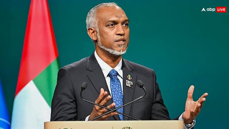India-Maldives Row MNDF official says Maldives Army have operational control over Indian helicopters India-Maldives Row: मालदीव सेना के पास रहेगा भारत के हेलीकॉप्टरों, क्रू मैंबर के संचालन का कंट्रोल, MNDF अध‍िकारी का दावा
