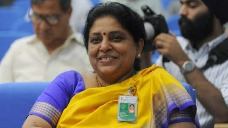 Missile Woman of India Who is the name of Missile Woman of India?  What is her role in fire missile projects?