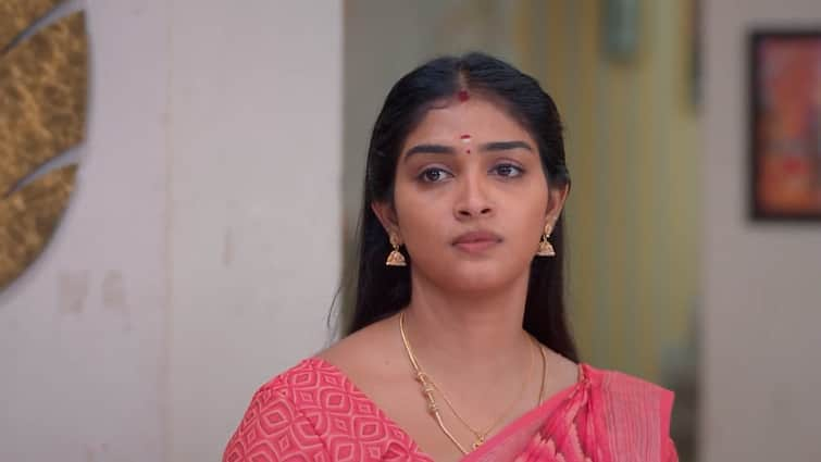 zee tamil karthigai deepam march 6th episode update Karthigai Deepam:தர்மலிங்கத்துக்கு நேர்ந்த அவமானம்.‌. வில்லிகளுக்கு ஷாக் கொடுத்த கார்த்திக் - கார்த்திகை தீபம் இன்றைய எபிசோட் !