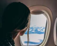 ਜਹਾਜ਼ 'ਤੇ ਯਾਤਰਾ ਕਰਦੇ ਸਮੇਂ ਕਿੰਨ੍ਹੀ ਰੱਖ ਸਕਦੇ ਹੋ ਨਕਦੀ, ਜਾਣੋ ਕੀ ਨੇ ਨਿਯਮ ?