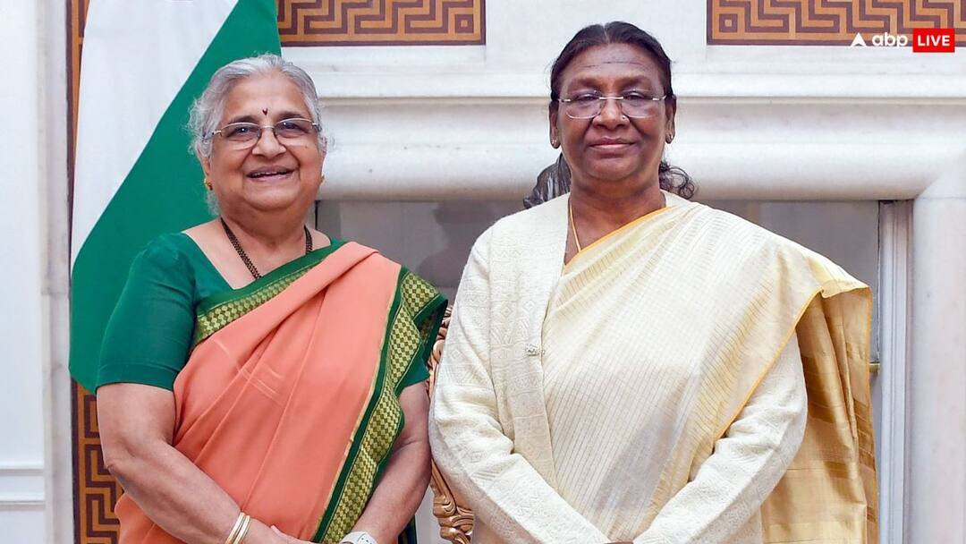 सुधा मूर्ति पहुंचीं राज्यसभा, पीएम मोदी बोले- आपका स्वागत है, तारीफ में कही ये बात Infosys Narayana Murthy Wife Sudha Murthy nominated to Rajya Sabha सुधा मूर्ति पहुंचीं राज्यसभा, पीएम मोदी बोले- आपका स्वागत है, तारीफ में कही ये बात