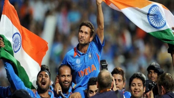 বিশ্বের একমাত্র ব্যাটার হিসেবে দুশো টেস্ট খেলা ও একশো সেঞ্চুরির মালিক সচিন তেন্ডুলকর। এই কৃতিত্ব কেউ কেড়ে নিত হয়ত পারবেন না তাঁর থেকে।