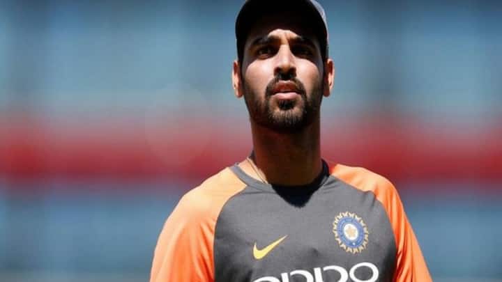 ঘরোয়া ক্রিকেটে সচিন তেন্ডুলকরকে একমাত্র বোলার হিসেবে শূন্য রানে প্যাভিলিয়নের রাস্তা দেখিয়েছিলেন ভুবনেশ্বর কুমার। মুম্বই বনাম উত্তর প্রদেশ ম্য়াচে সচিনকে শূন্য রানে আউট করেছিলেন তিনি।