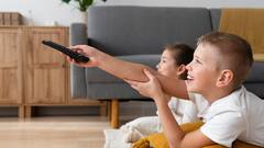 बच्चों में तेजी से बढ़ रही है मायोपिया बीमारी की समस्या, जानें कैसे रखें ख्याल