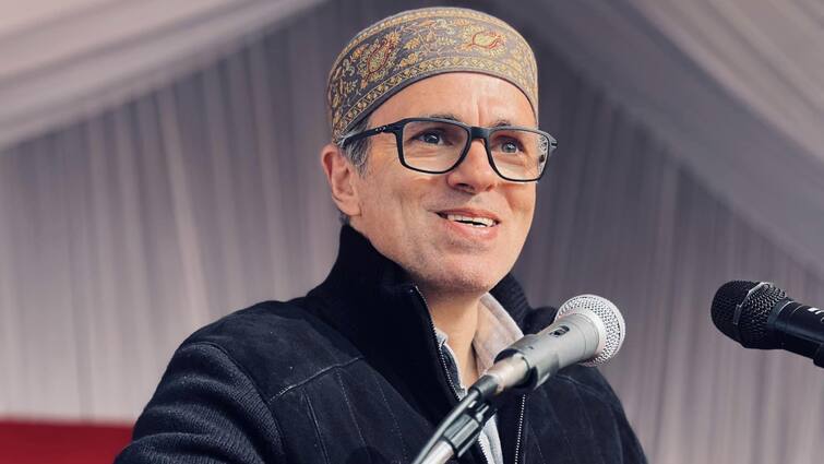 Omar Abdullah Reaction on Alliance with Congress and PDP in Lok Sabha Election 2024 ann Lok Sabha Chunav 2024: उमर अब्दुल्ला का बयान, 'कांग्रेस से 2 सीटों पर हुई डील, PDP को हमने आउट नहीं किया बल्कि...'