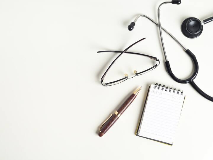 4. If you notice consistent patterns of high or low readings, don't hesitate to reach out to your diabetologist for guidance. They can offer tailored advice on how to adjust your diet, exercise routine, or medication as needed. Your proactive approach towards monitoring will greatly contribute to a healthier pregnancy journey overall. (Image source: getty images)