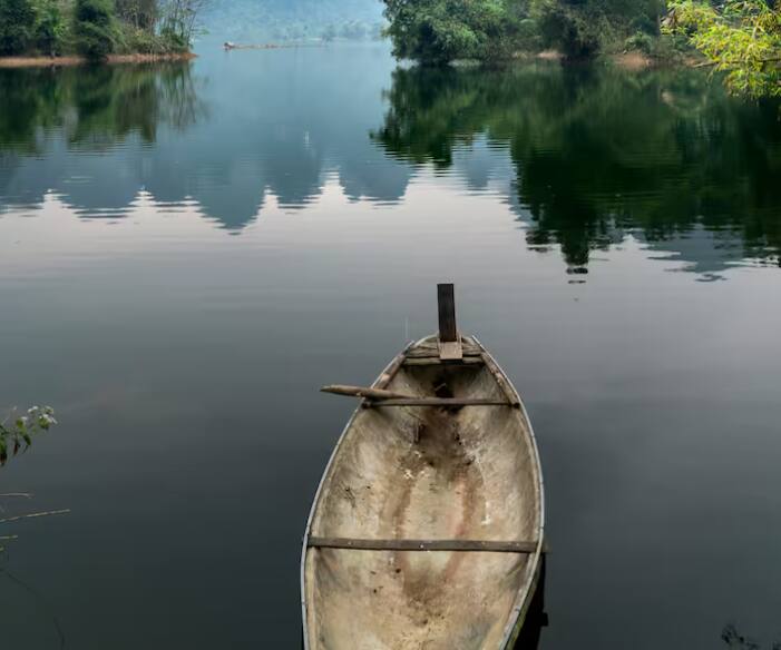 ਗੰਗਾ ਨਦੀ ਨੂੰ ਸਾਡੇ ਦੇਸ਼ ਦੀ ਸਭ ਤੋਂ ਲੰਬੀ ਨਦੀ ਮੰਨਿਆ ਜਾਂਦਾ ਹੈ। ਜਿਸ ਦੀ ਕੁੱਲ ਲੰਬਾਈ 2,525 ਕਿਲੋਮੀਟਰ ਹੈ। ਭਾਰਤ ਦੇ ਹਰ ਰਾਜ ਵਿੱਚ ਕੋਈ ਨਾ ਕੋਈ ਨਦੀ ਵਗਦੀ ਹੈ।