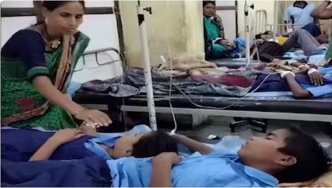 Health of 100 students deteriorated due to food poisoning in Noida, admitted to hospital, wrong food was served Food Poisoning in Noida:  ਨੋਇਡਾ 'ਚ Food Poisoning ਕਾਰਨ 100 ਵਿਦਿਆਰਥੀਆਂ ਦੀ ਵਿਗੜੀ ਸਿਹਤ, ਹਸਪਤਾਲ 'ਚ ਦਾਖਲ