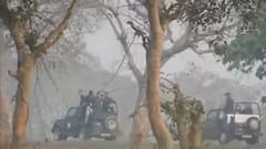 PM Modi in Kaziranga Park: વહેલી સવારે કાઝીરંગા પાર્ક પહોંચ્યાં PM મોદી, જંગલ સફારી દરમિયાન હાથીની કરી સવારી