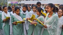 यूपी में बोर्ड की परीक्षा का अंतिम दिन आज, कॉपियों की जांच भी शुरू