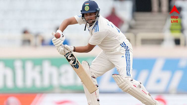 He has something about him...: Rohit lauds Kuldeeps performance with ball and bat in 5th Test get to know IND vs ENG: কুলদীপের ব্যাটিংয়ে মুগ্ধ রোহিত, দরাজ সার্টিফিকেট দিলেন চায়নাম্য়ানকে